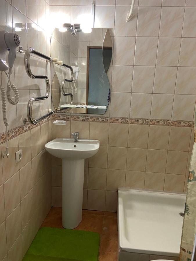 Золотий Лев Hotel Zvenyhorodka Buitenkant foto